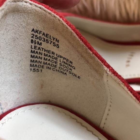 Anne Klein Suede Red Pumps EUC Leather Size 8 1/2 closed pointed toe design - Picture 7 of 10